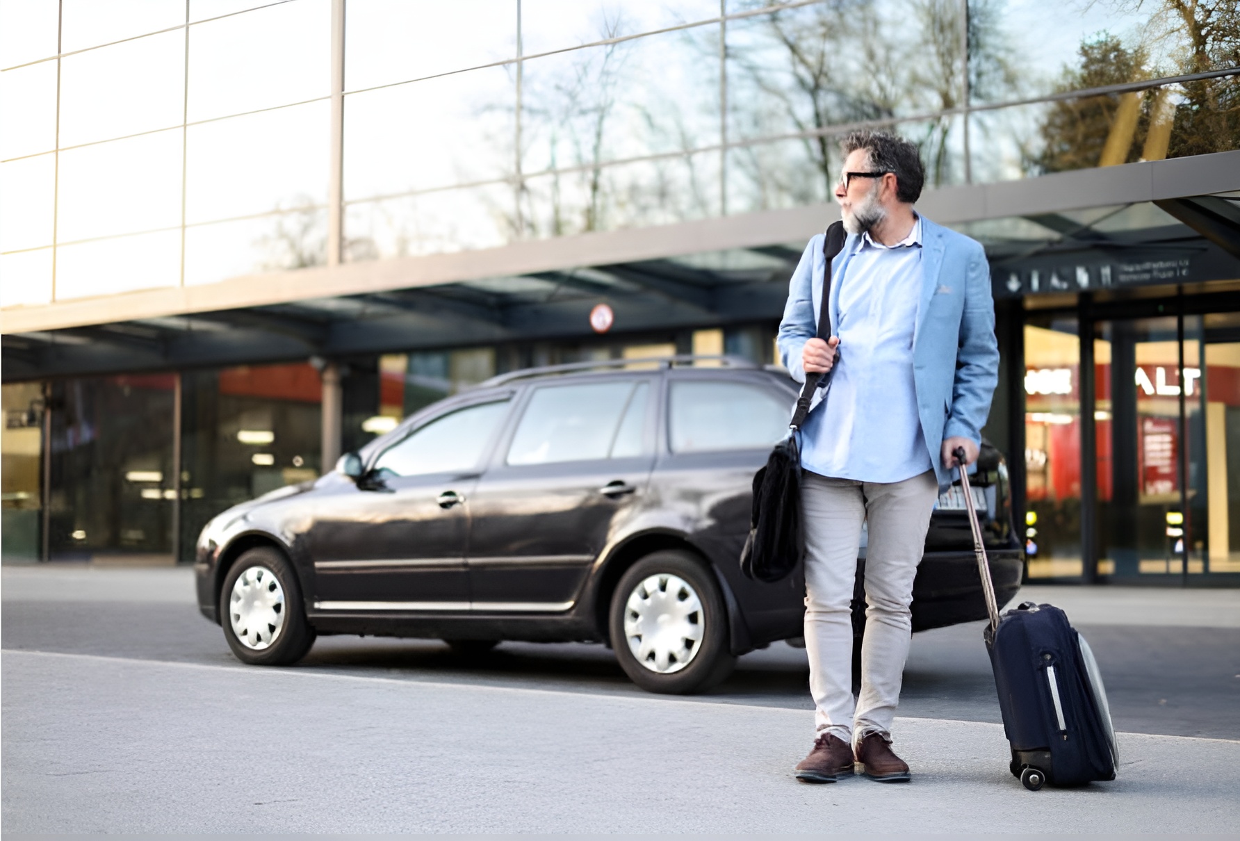 southampton Airport Transport to Wimborne Airport Taxi - Canford Taxis